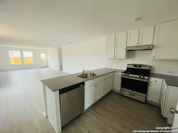 $1,650 | 9268 James Bowie, Seguin, TX 78155