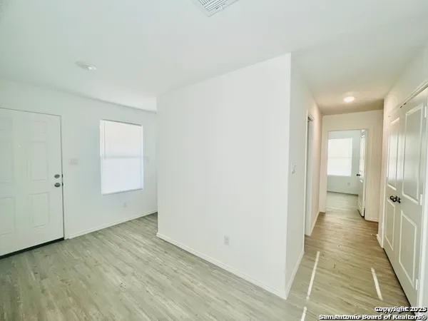 $1,650 | 9268 James Bowie, Seguin, TX 78155