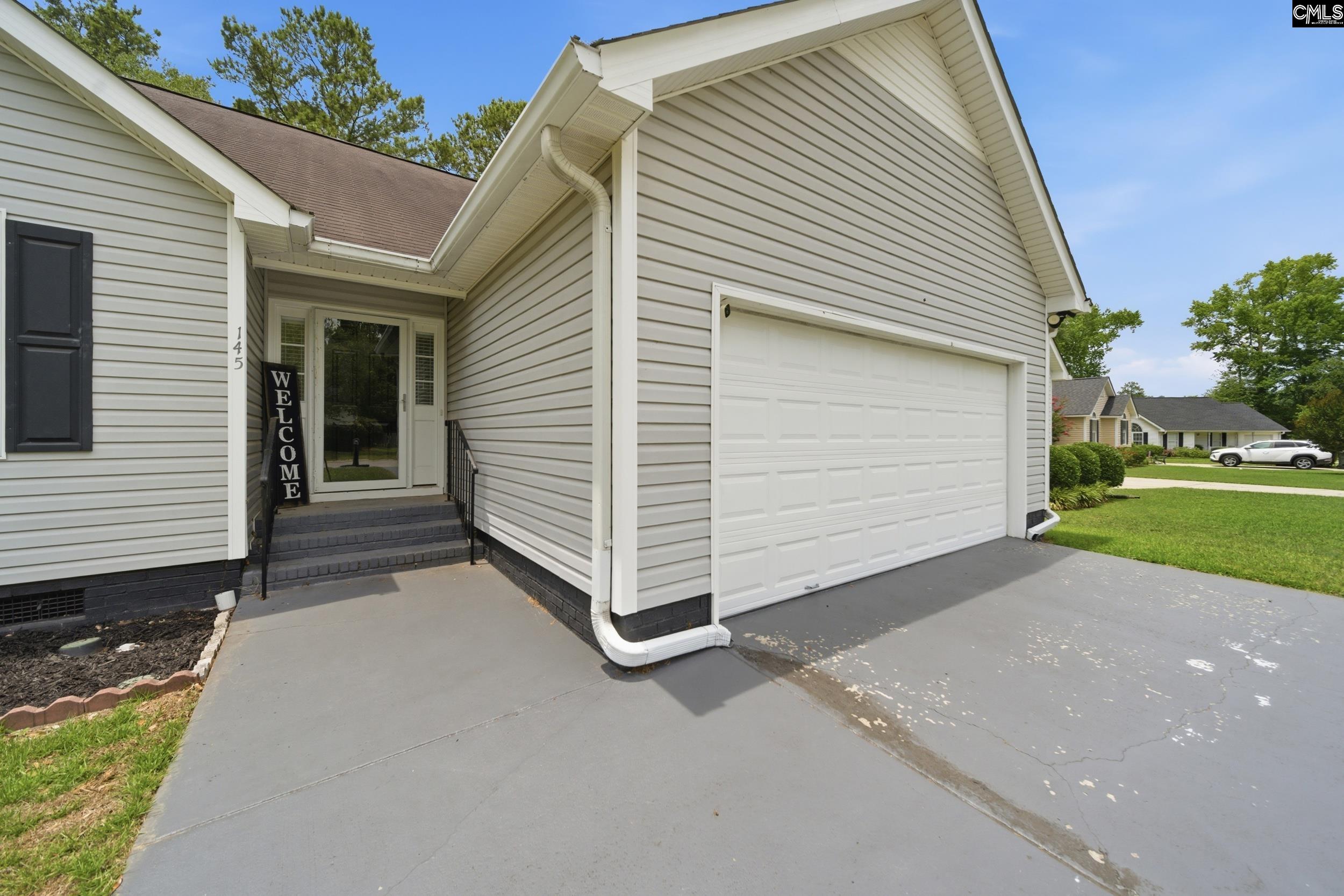 145 Pear Court Lexington, SC 29073 - Photo 4 of 32