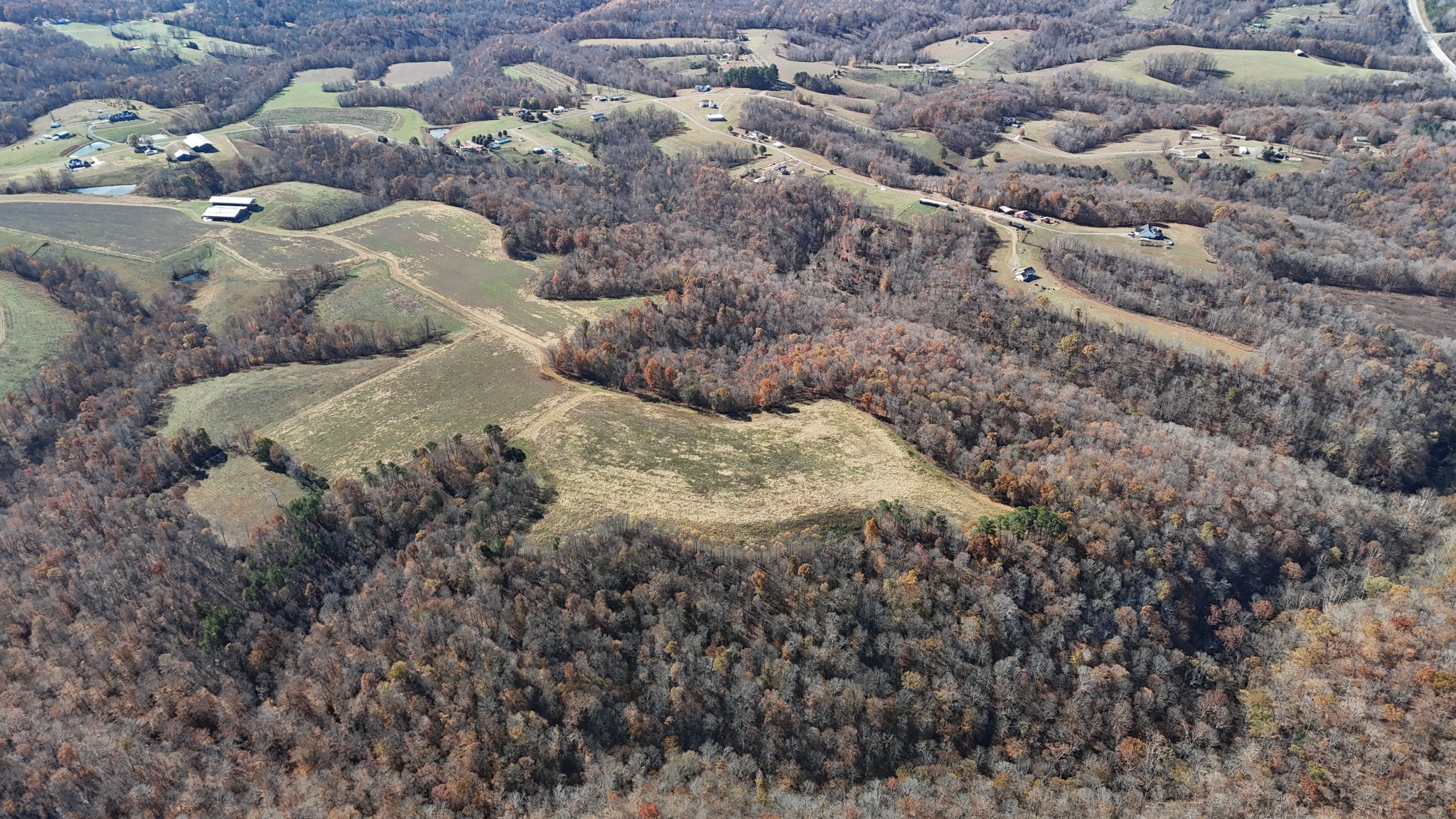 1911 Smalling Road Lafayette, TN 37083 - Photo 13 of 60