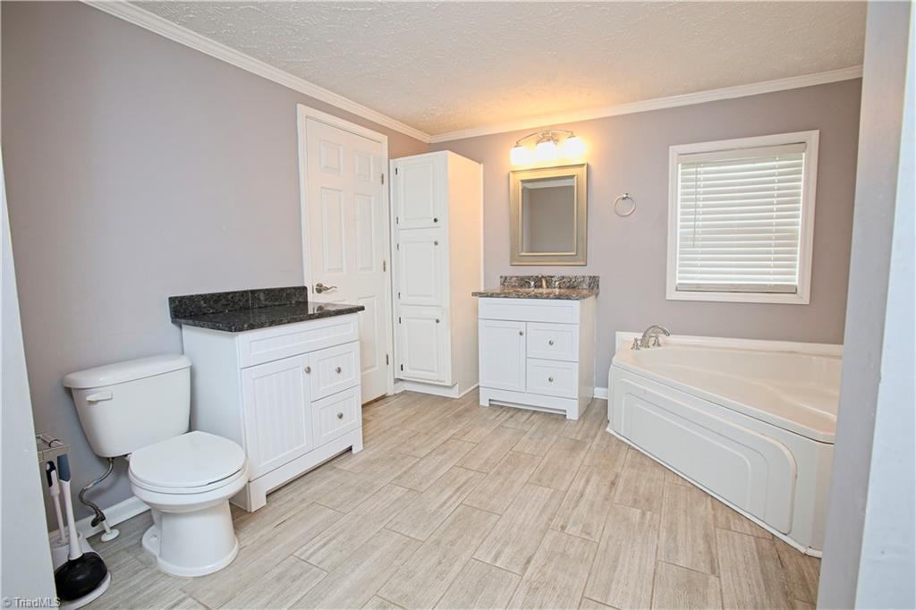 164 Meadow Branch Road Reidsville, NC 27320 - Photo 17 of 40 Gallery Image 17