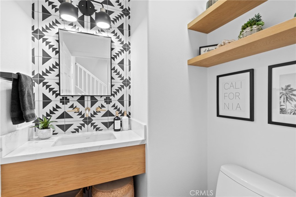 3 Sunny Slope Rancho Santa Margarita, CA 92688 - Photo 17 of 38