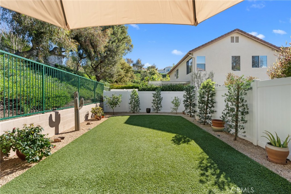 3 Sunny Slope Rancho Santa Margarita, CA 92688 - Photo 30 of 38