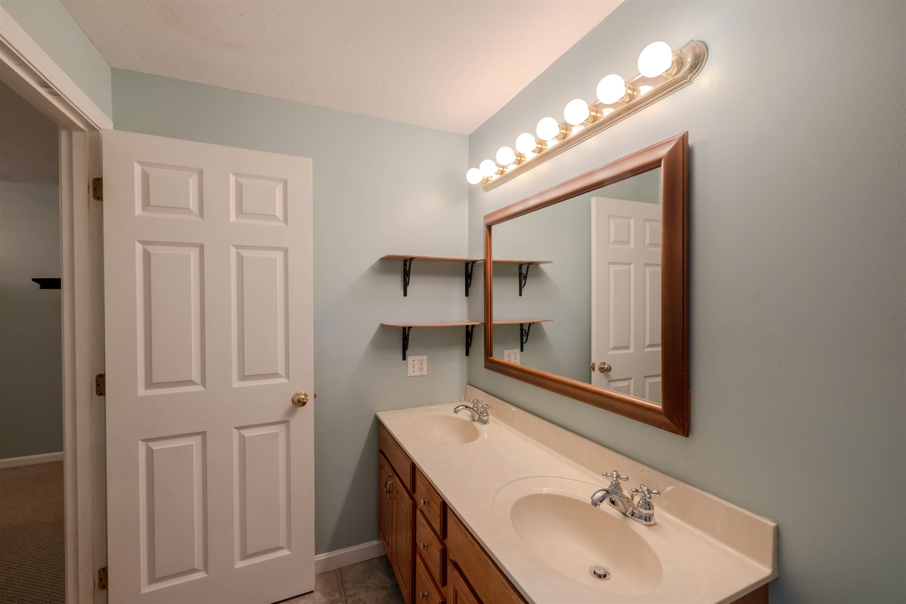 68 New Rye Road Epsom, NH 03234 - Photo 19 of 46