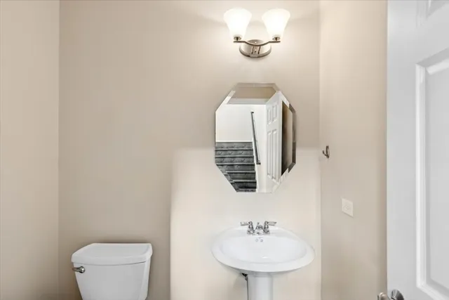 $2,775 | 2942 Madison Drive, Naperville, IL 60564