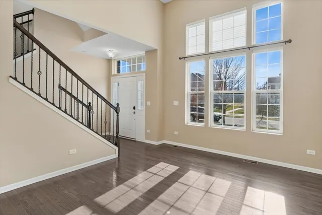 $2,775 | 2942 Madison Drive, Naperville, IL 60564