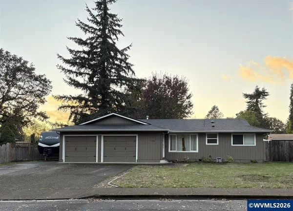 $345,000 | 1184 29th Avenue, Sweet Home, OR 97386