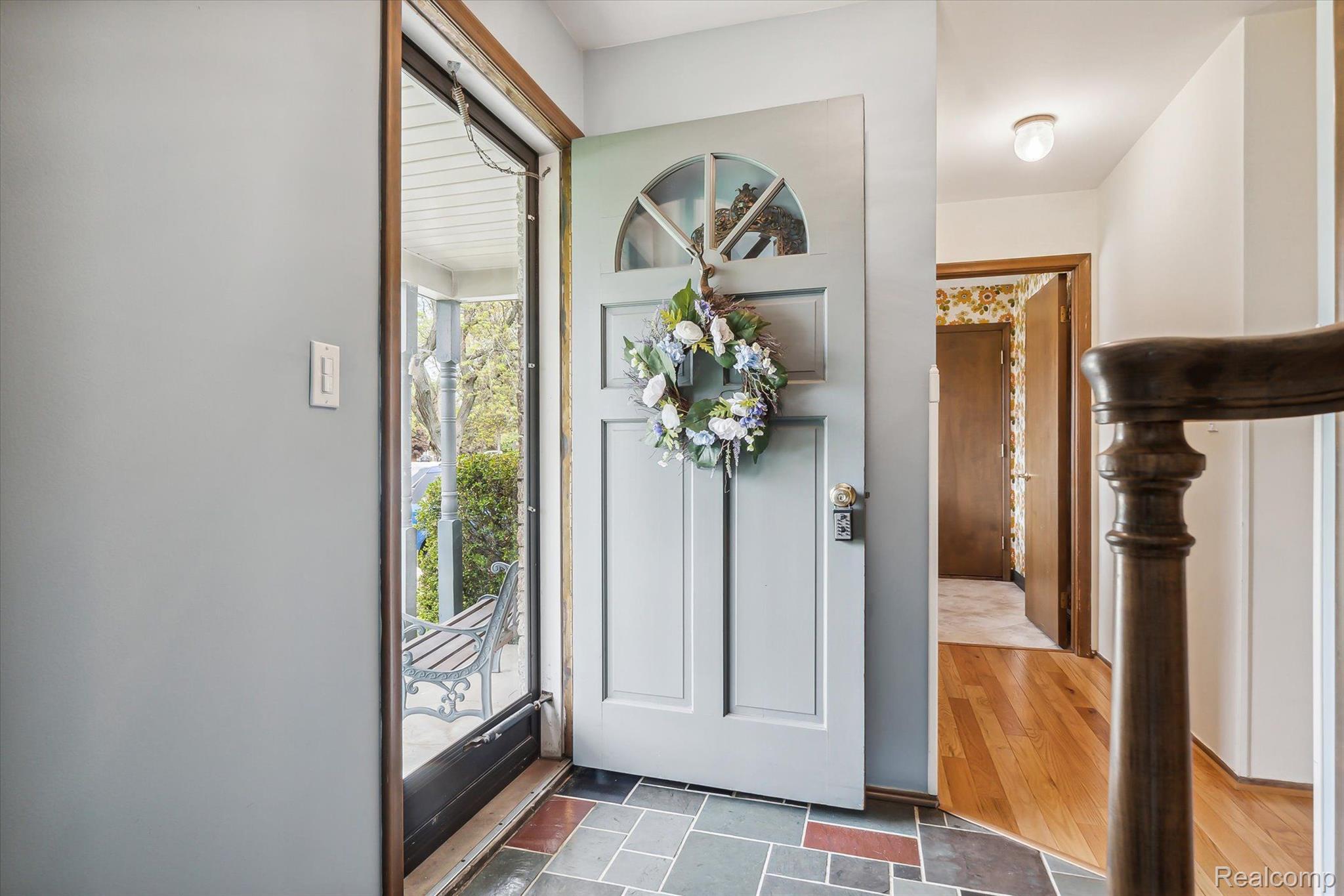 2165 Chalet Drive Rochester, MI 48309 - Photo 6 of 41 Gallery Image 6