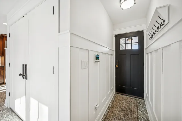 $5,500 | 525 West Deerpath Road, Lake Forest, IL 60045