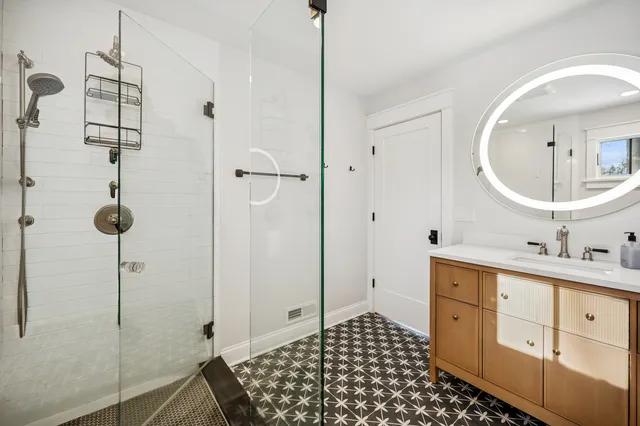 $5,500 | 525 West Deerpath Road, Lake Forest, IL 60045