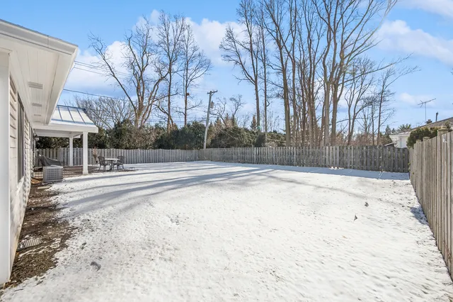 $5,500 | 525 West Deerpath Road, Lake Forest, IL 60045