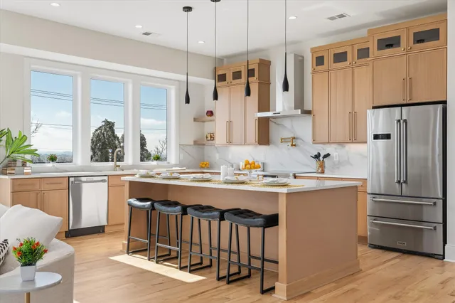 $949,996 | 421 Monticello Street, Nashville, TN 37207