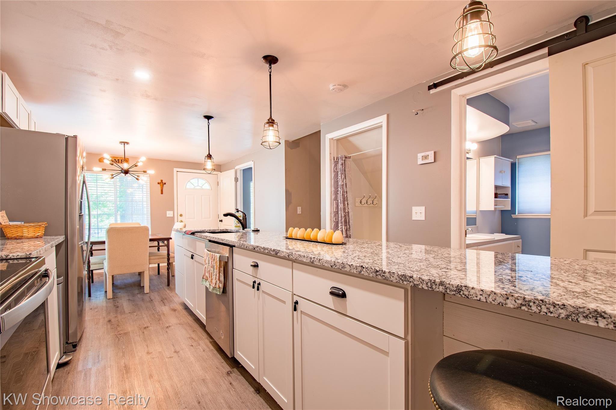 3655 Covert Rd HDR22.jpg