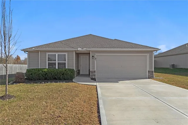 $337,500 | 21837 South Franklin Street, Spring Hill, KS 66083