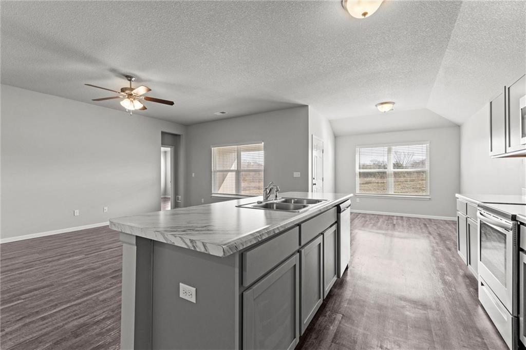 21837 South Franklin Street Spring Hill, KS 66083 - Photo 11 of 26