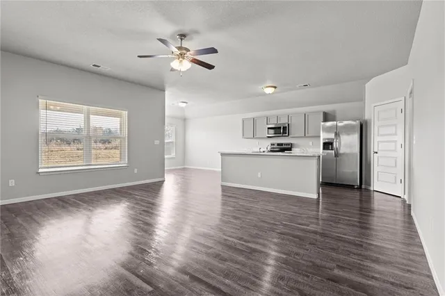 $337,500 | 21837 South Franklin Street, Spring Hill, KS 66083