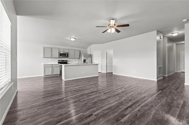 $337,500 | 21837 South Franklin Street, Spring Hill, KS 66083