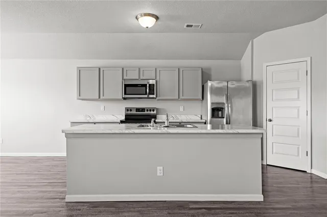 $337,500 | 21837 South Franklin Street, Spring Hill, KS 66083