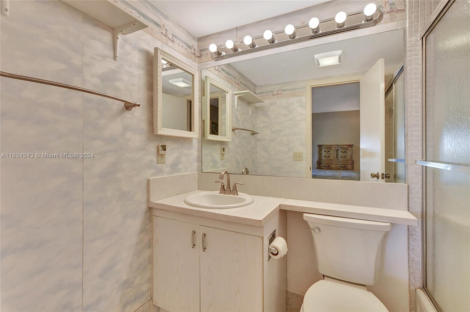 4048 Cornwall C, Unit 4048 Boca Raton, FL 33434 - Photo 14 of 57