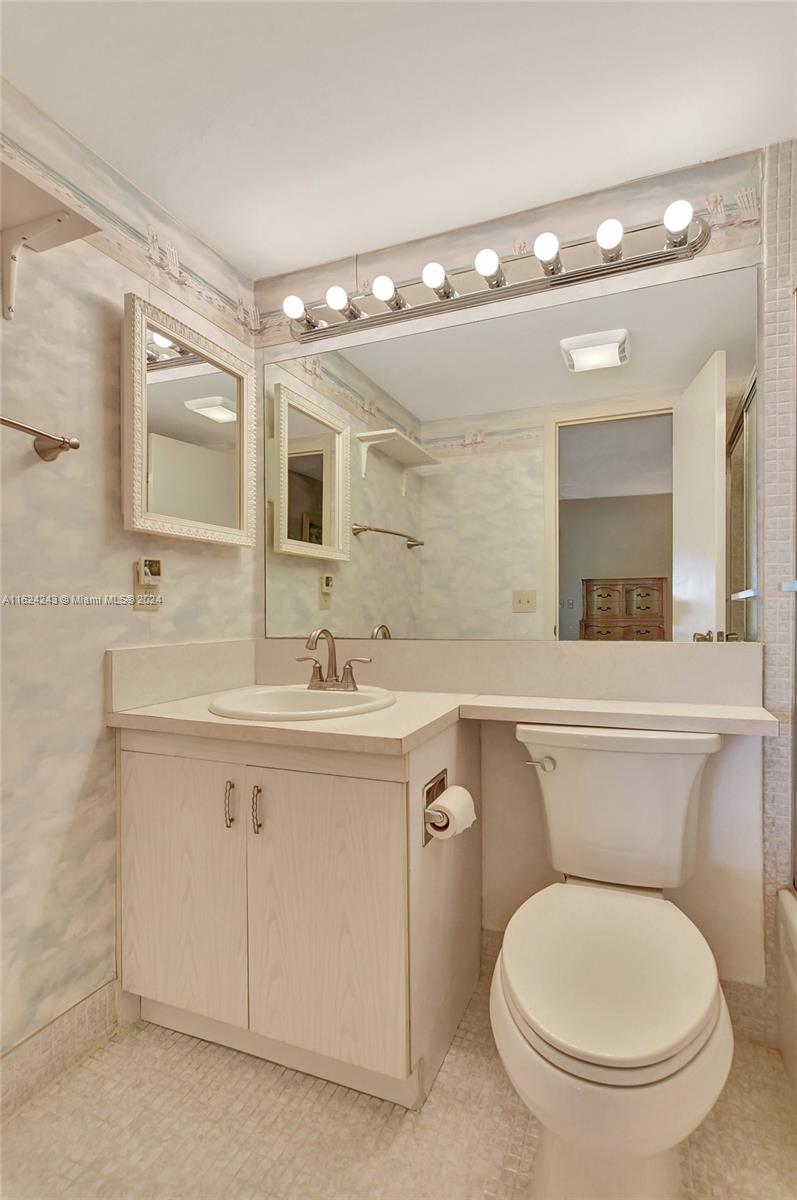 4048 Cornwall C, Unit 4048 Boca Raton, FL 33434 - Photo 15 of 57