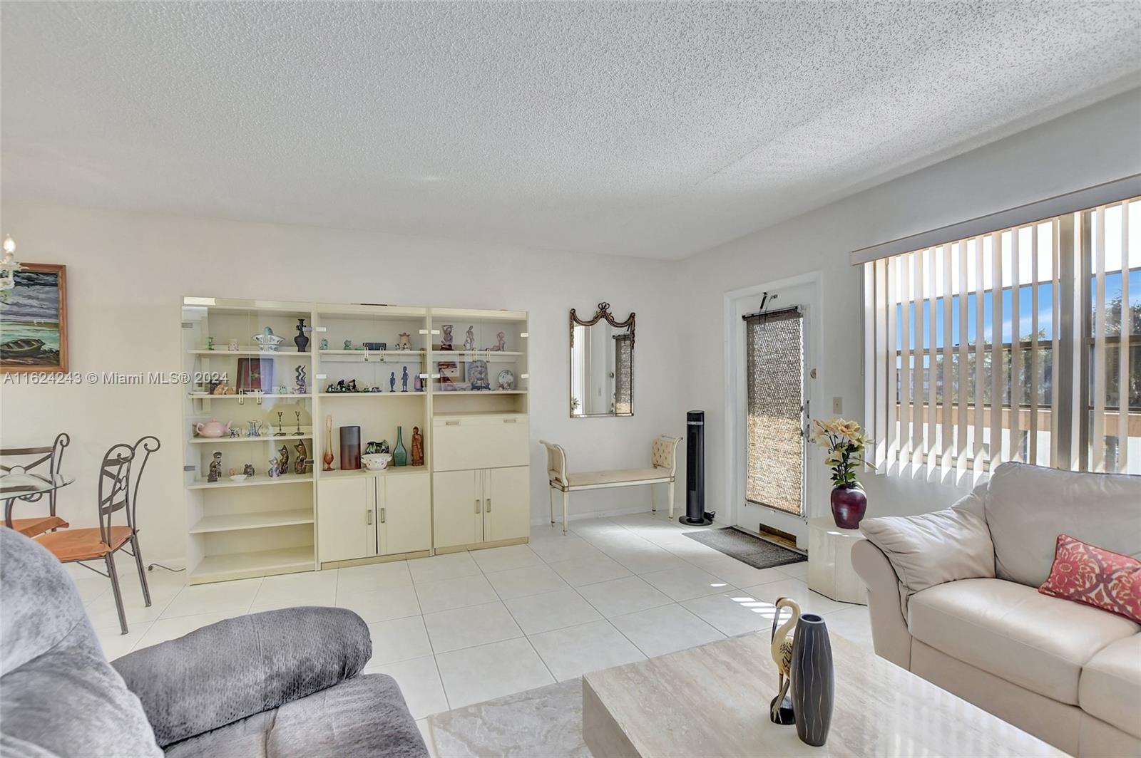 4048 Cornwall C, Unit 4048 Boca Raton, FL 33434 - Photo 3 of 57