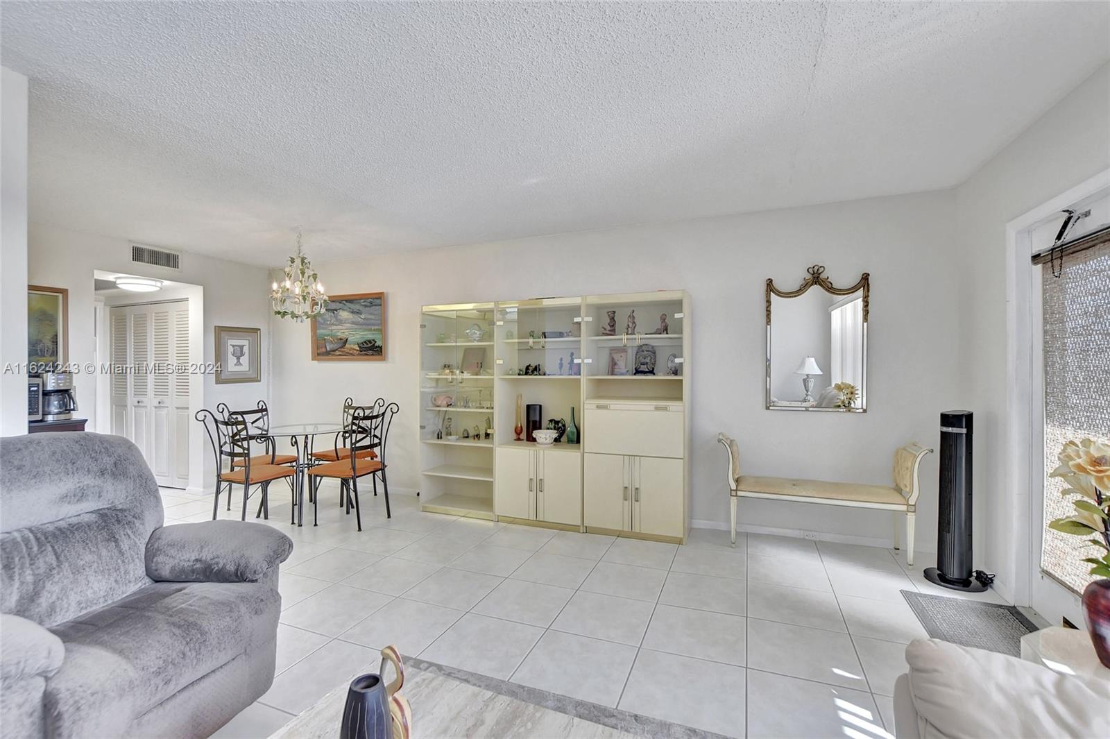 4048 Cornwall C, Unit 4048 Boca Raton, FL 33434 - Photo 4 of 57