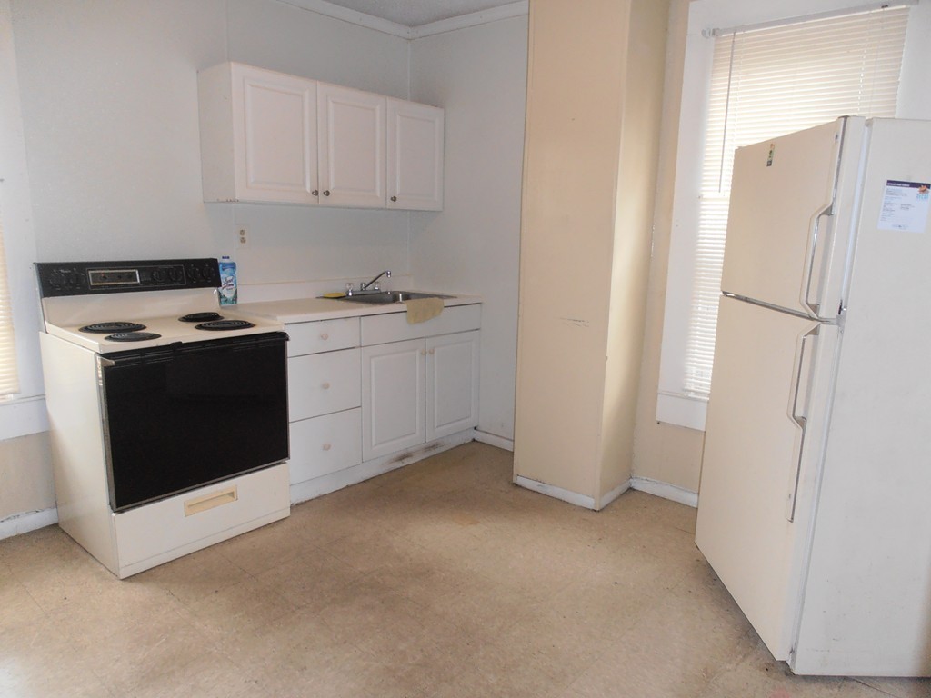39-41 Eastern Avenue Springfield, MA 01109 - Photo 15 of 29 Gallery Image 15