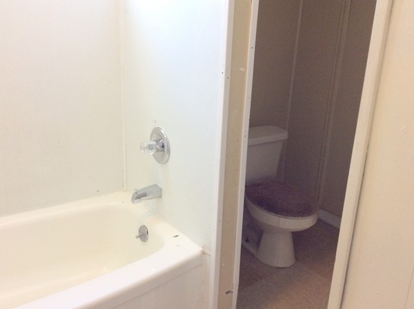 39-41 Eastern Avenue Springfield, MA 01109 - Photo 19 of 29 Gallery Image 19