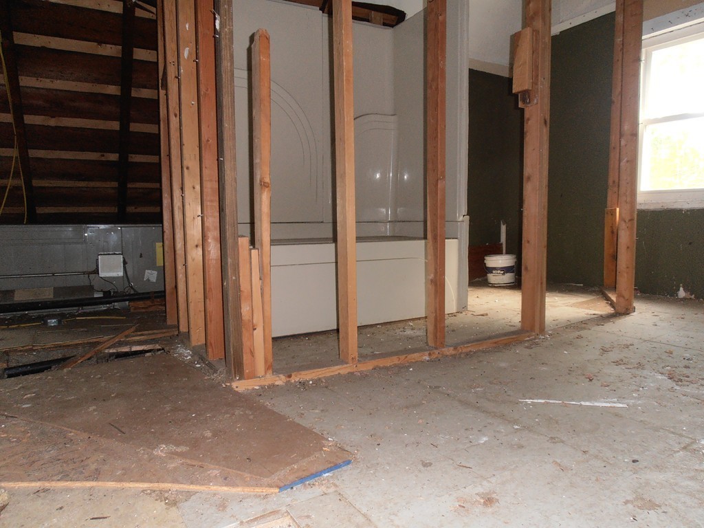 39-41 Eastern Avenue Springfield, MA 01109 - Photo 25 of 29 Gallery Image 25