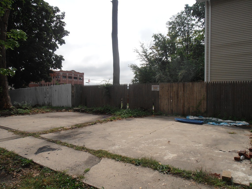 39-41 Eastern Avenue Springfield, MA 01109 - Photo 26 of 29 Gallery Image 26