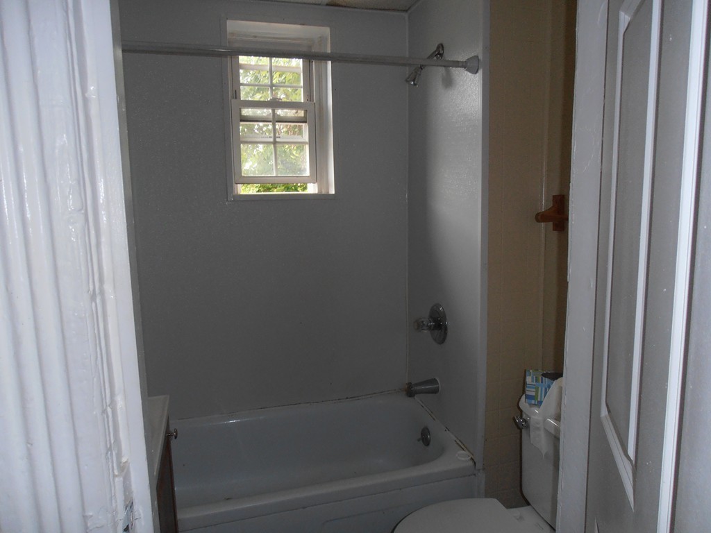 39-41 Eastern Avenue Springfield, MA 01109 - Photo 7 of 29 Gallery Image 7