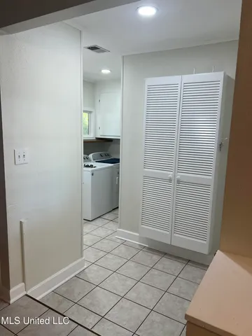 $1,700 | 285 Venetian Gardens, Gulfport, MS 39507