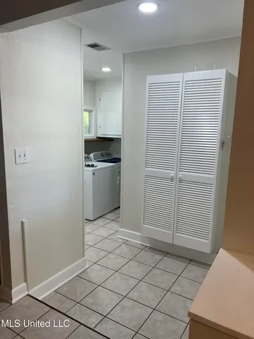 $1,700 | 285 Venetian Gardens, Gulfport, MS 39507