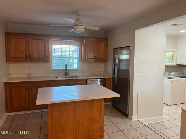 $1,700 | 285 Venetian Gardens, Gulfport, MS 39507