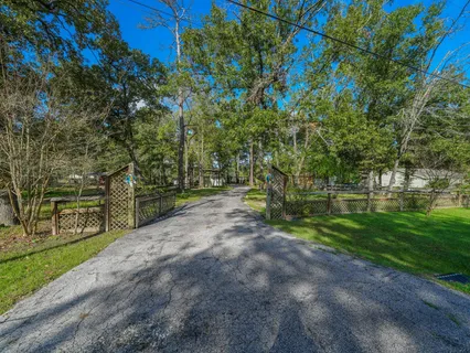 a view of a back yard of the house