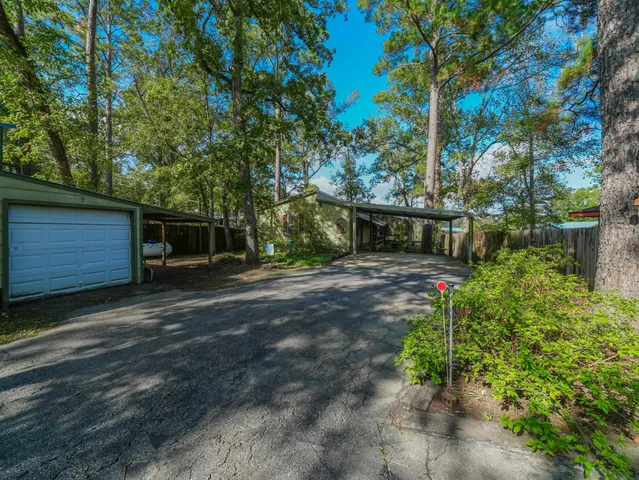 $215,000 | 96 North Lakeside Drive, Huntsville, TX 77320