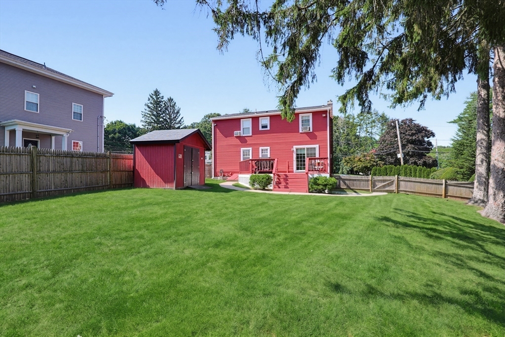141 Russell Road Framingham, MA 01702 - Photo 34 of 41
