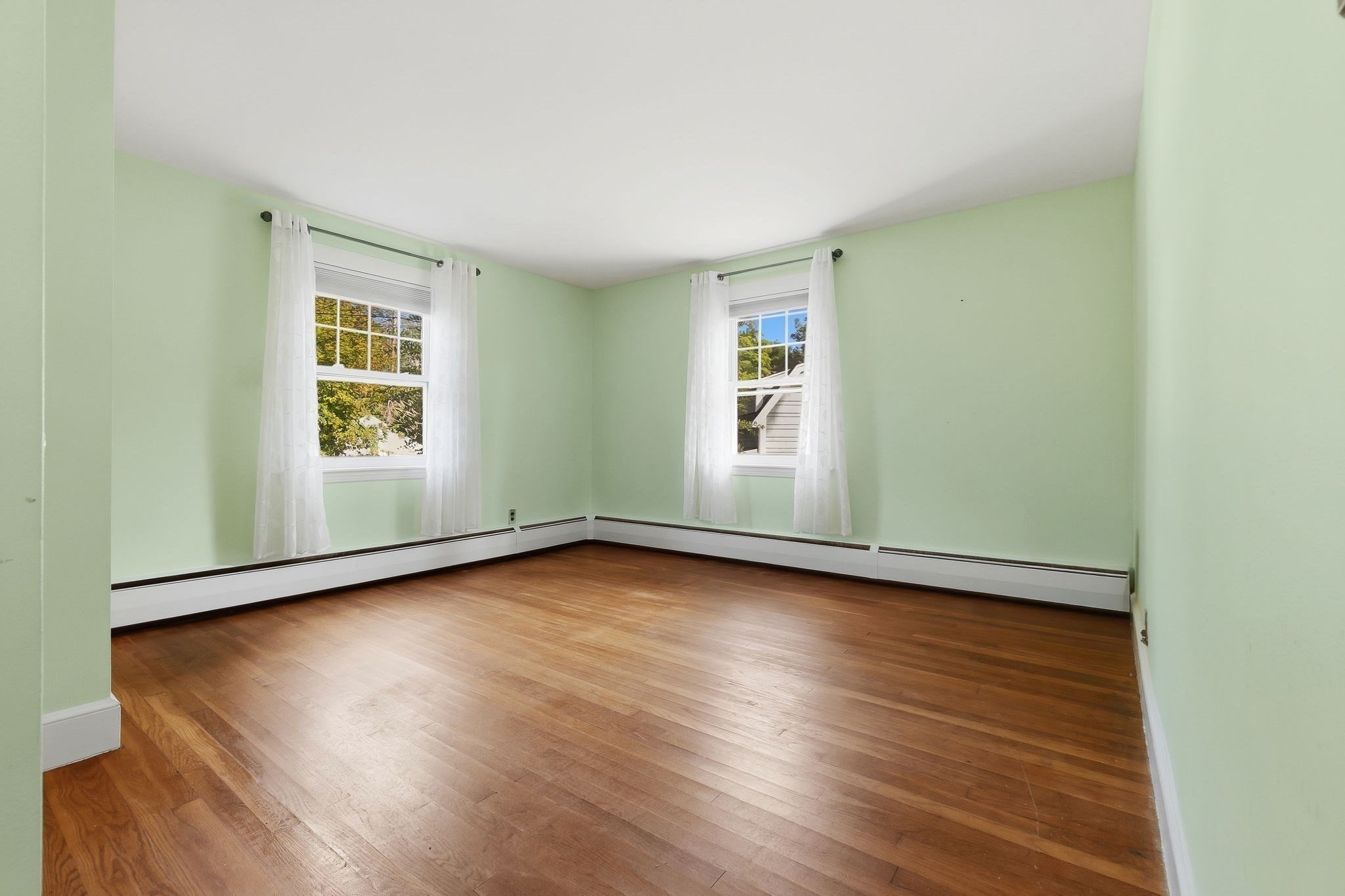 8 Savoy Road Hamilton, MA 01982 - Photo 8 of 22 Gallery Image 8