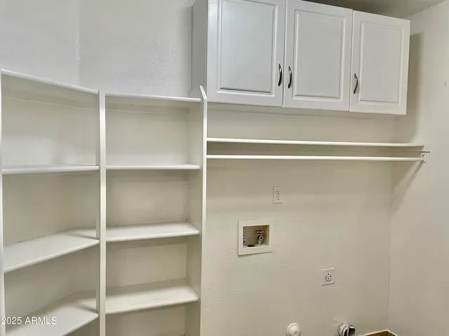 $2,400 | 1002 East Arabian Drive, Gilbert, AZ 85296