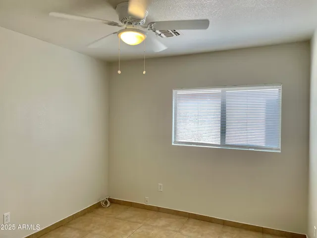 $2,400 | 1002 East Arabian Drive, Gilbert, AZ 85296