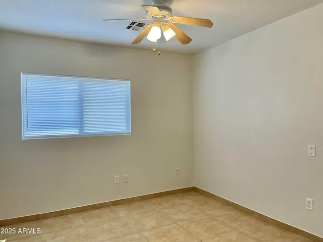 $2,400 | 1002 East Arabian Drive, Gilbert, AZ 85296