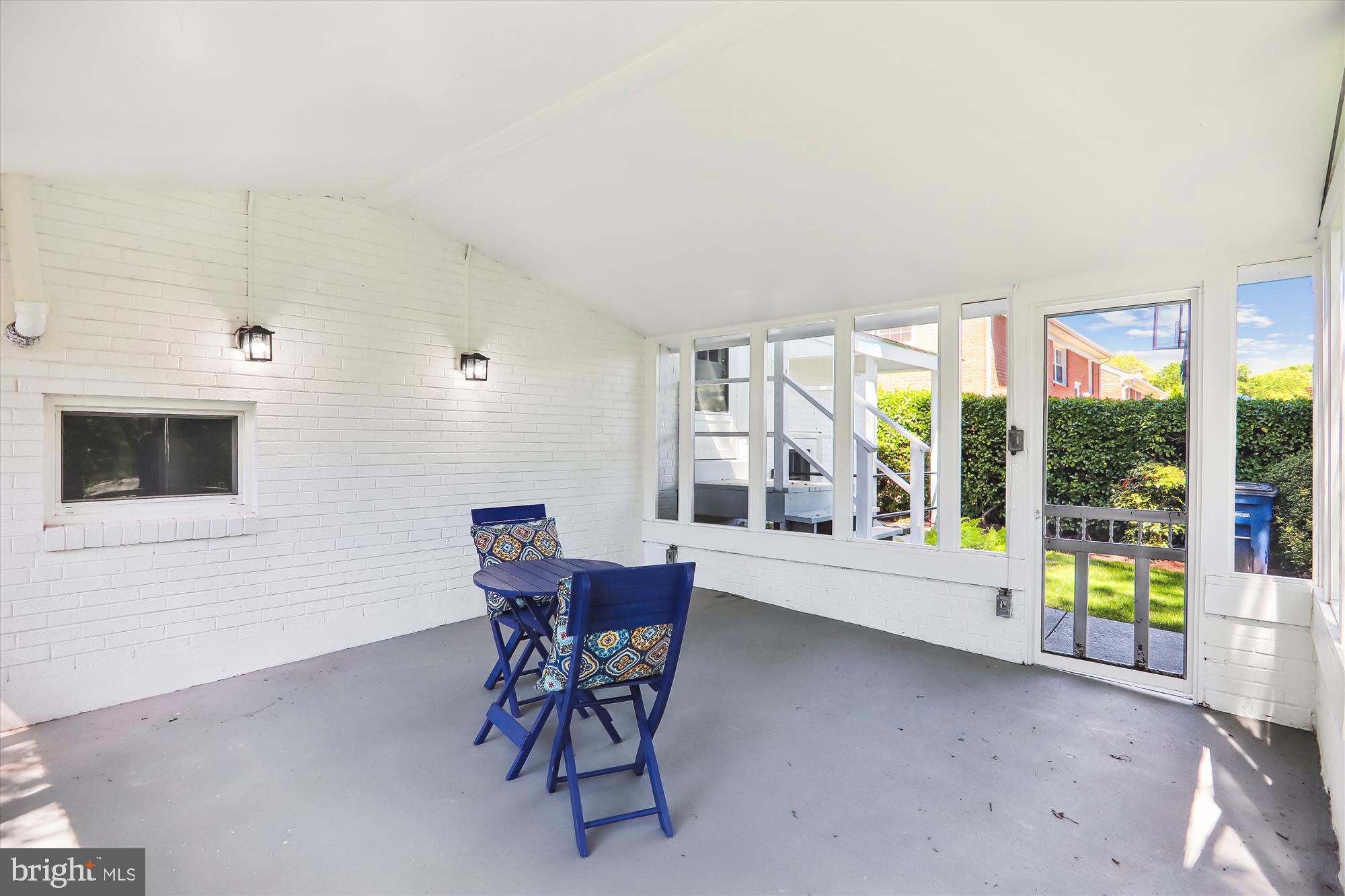 2610 Eccleston Street Silver Spring, MD 20902 - Photo 27 of 48 Spacious Screened Porch!