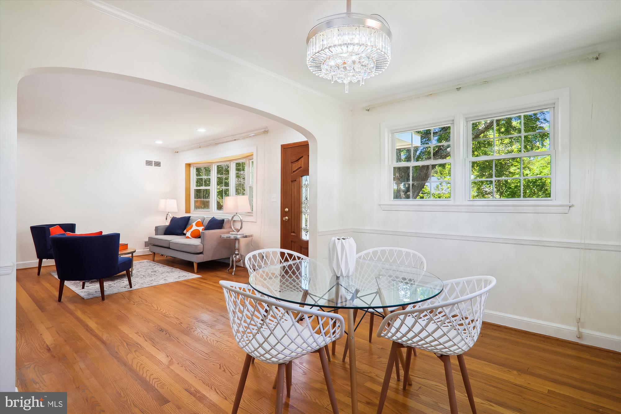 2610 Eccleston Street Silver Spring, MD 20902 - Photo 8 of 48 Sunny Dining Room