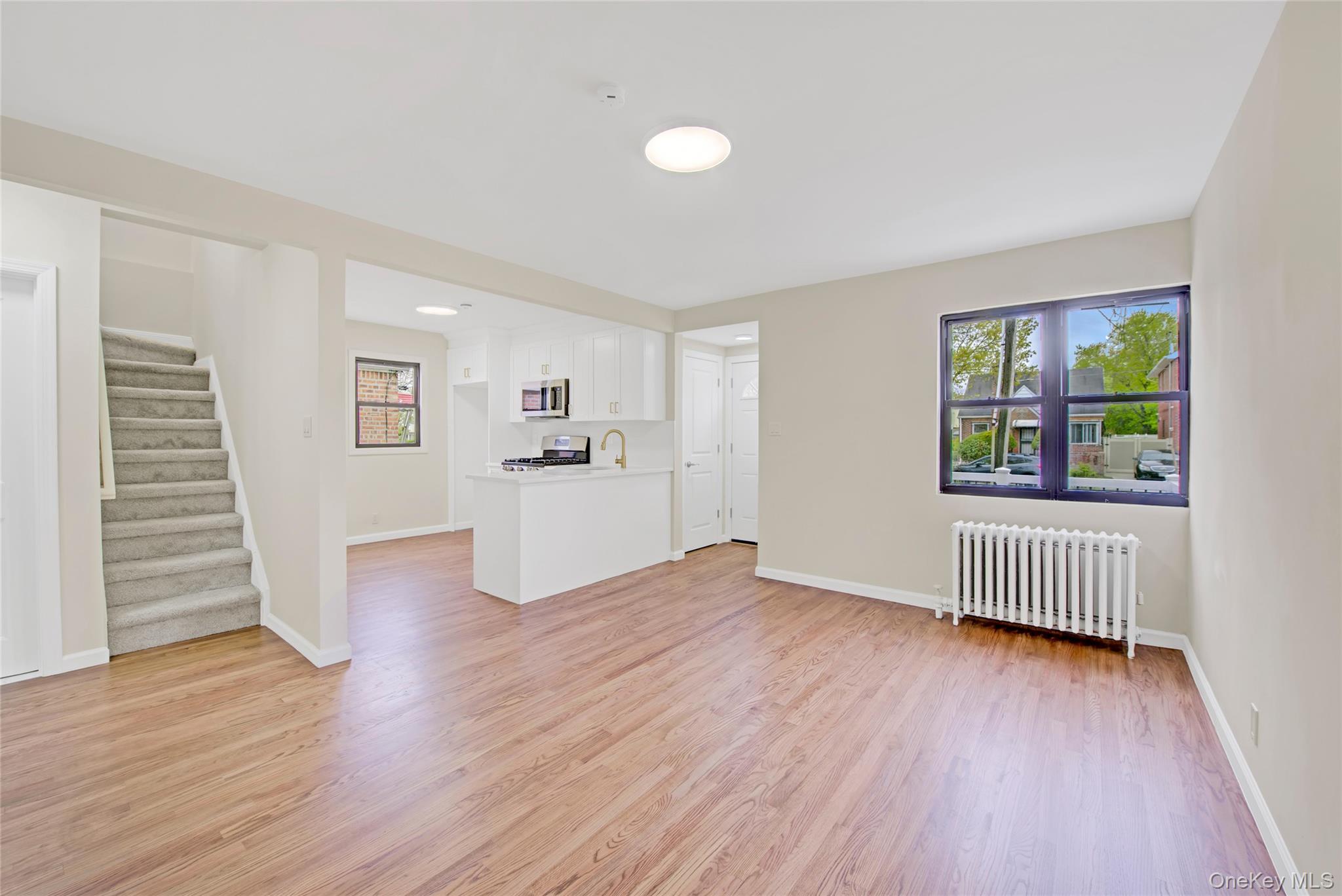 223-15 114th Road Queens, NY 11411 - Photo 4 of 21