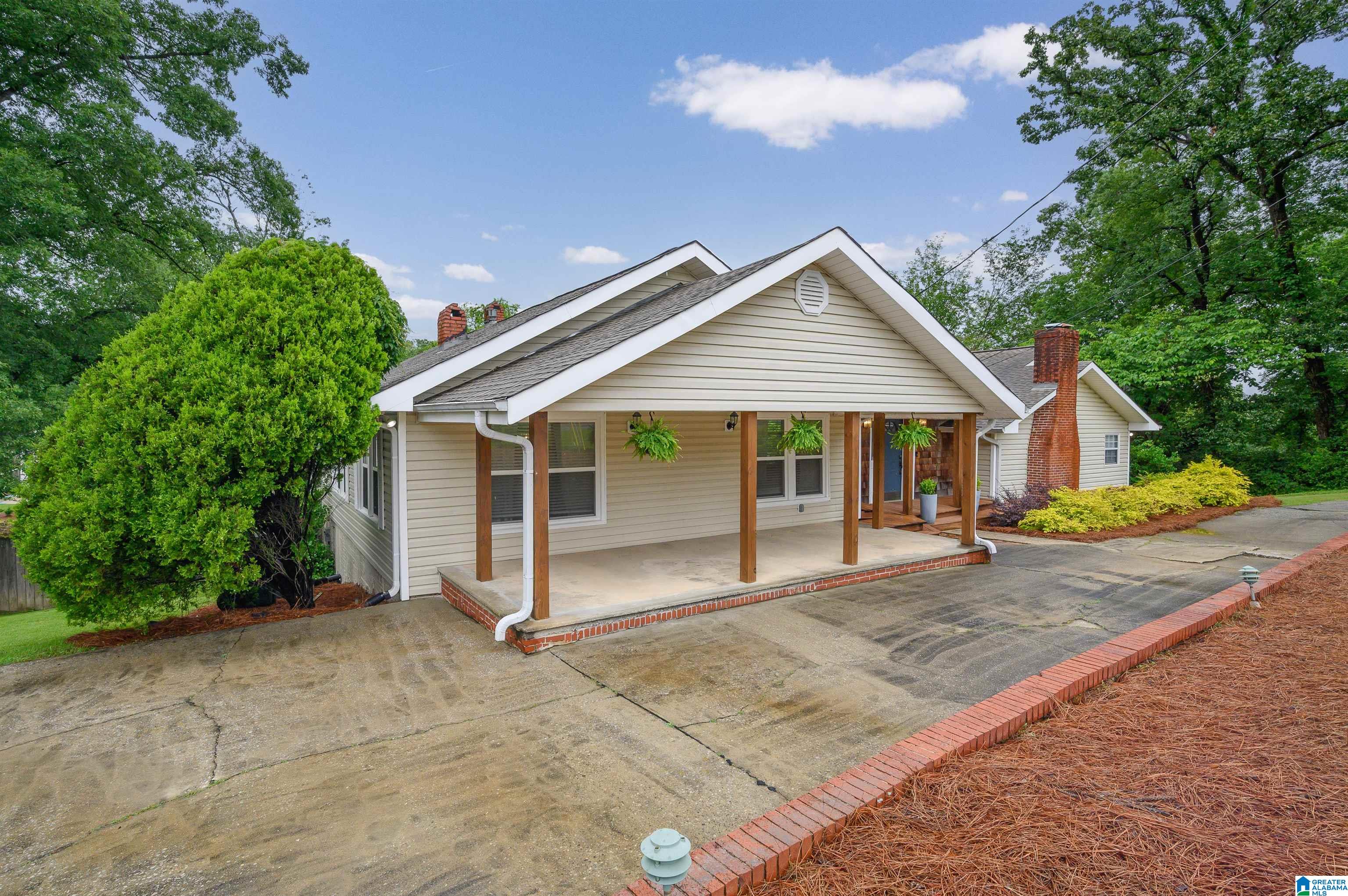 2405 Jacobs Road Birmingham, AL 35216 - Photo 2 of 37