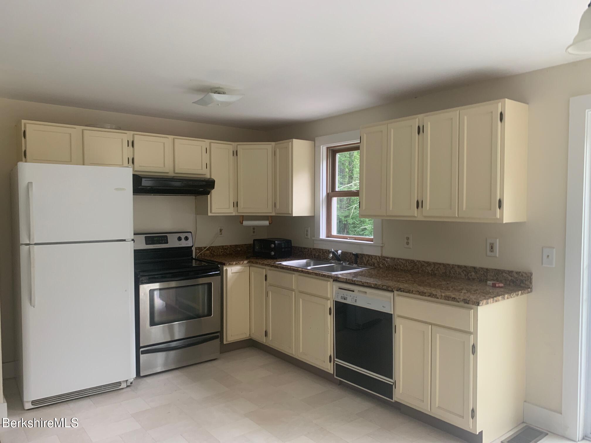 412 Berkshire School Road Sheffield, MA 01257 - Photo 4 of 13 IMG_6759