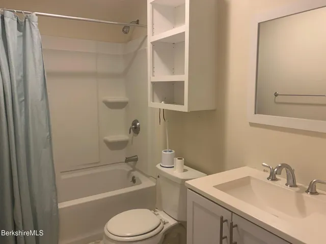 $272,500 | 412 Berkshire School Road, Sheffield, MA 01257