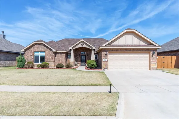 $387,500 | 334 Mill Creek Drive, Abilene, TX 79602