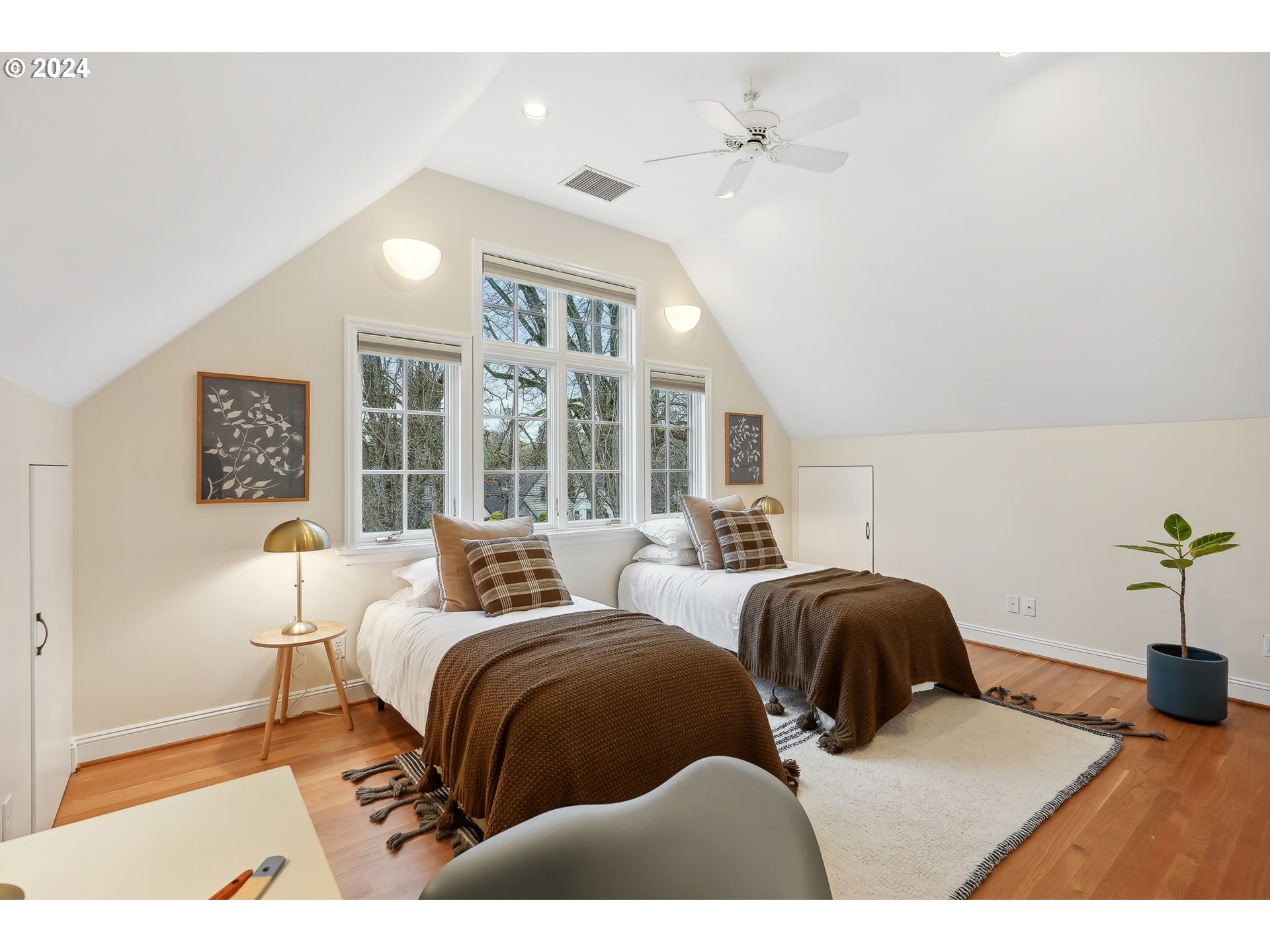 7404 Southeast Reed College Place Portland, OR 97202 - Photo 25 of 48 Gallery Image 25