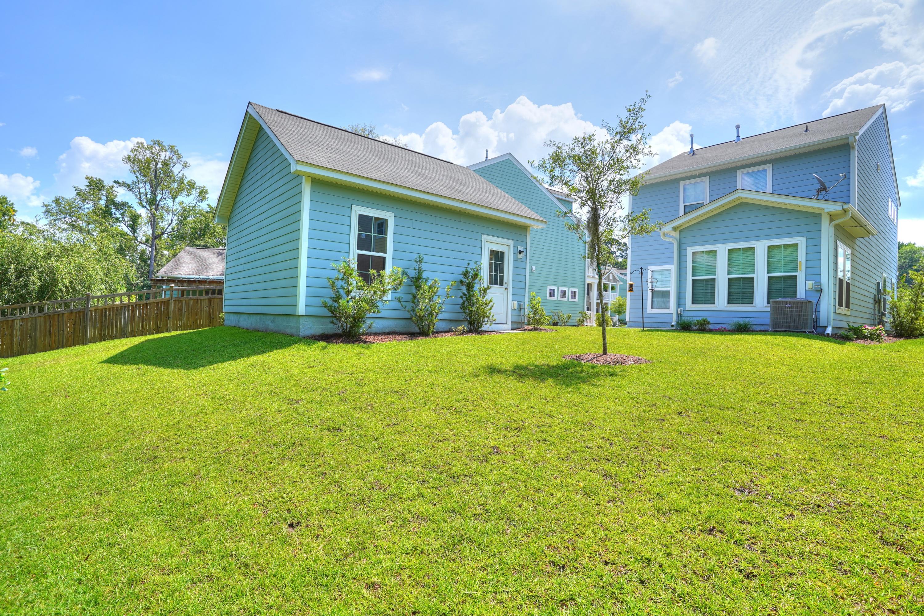1683 Valley Oak Road Johns Island, SC 29455 - Photo 2 of 31 Back Yard